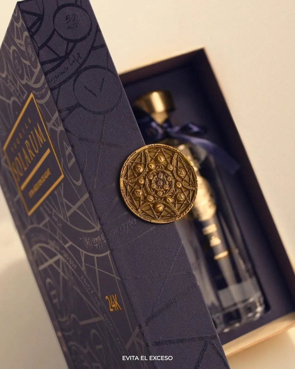 Tequila Solarum Extra Añejo Cristalino 750 Ml Con Tequila Solarum Blanco 750 Ml