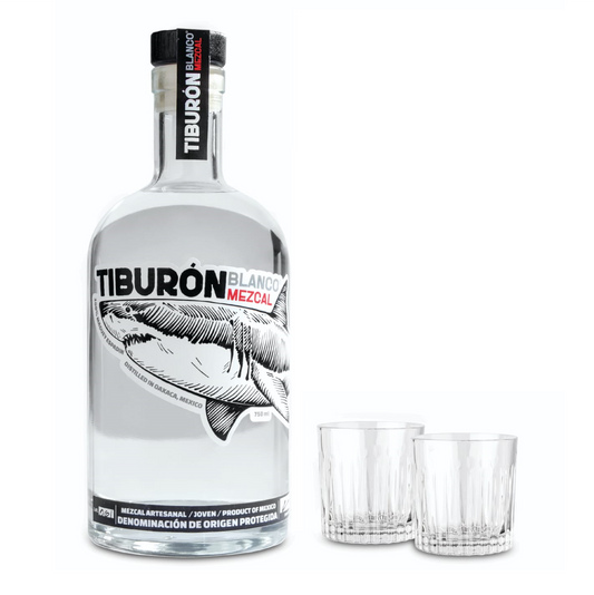 Mezcal Tiburón Blanco 750 Ml + 2 Mezcaleros